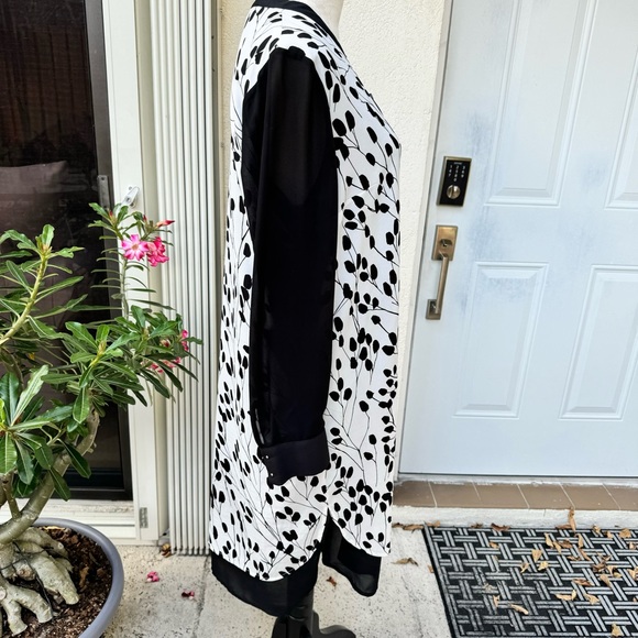 DKNY. Women’s Ivory & Black Sheer Shirt Dress. Long sleeves. Size M. But… - Picture 3 of 11